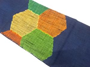 手織り真綿紬　亀甲模様織り出し　名古屋帯